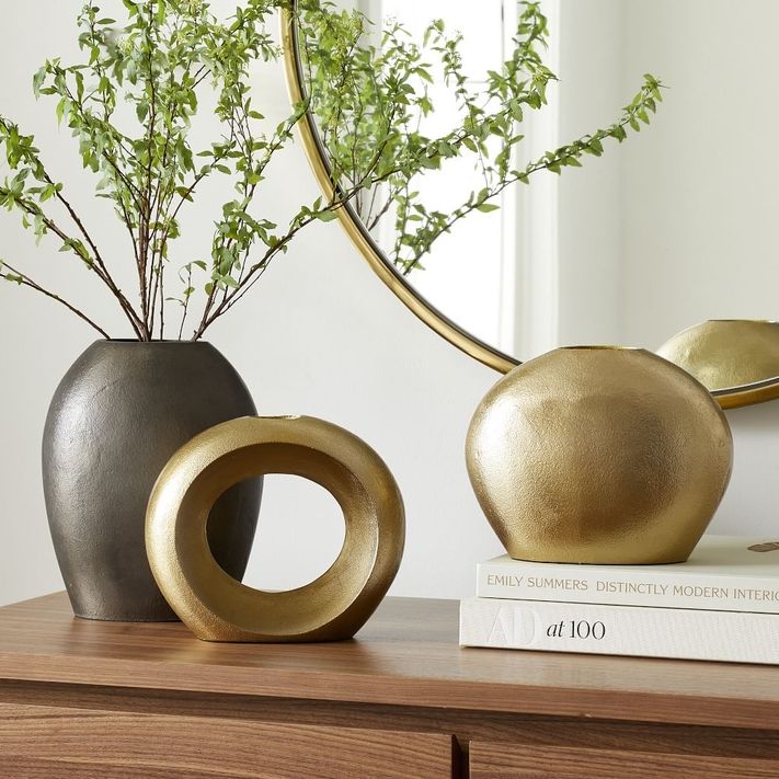 Decor | fym.ae Pebble Metal Vases